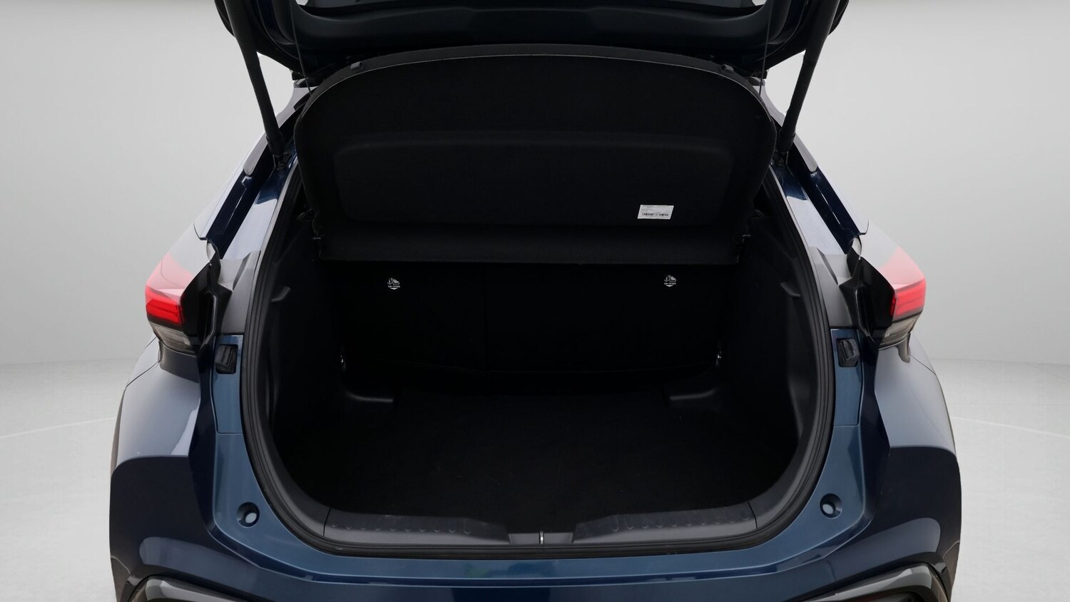 Used Toyota C-HR 2024 for sale - 77664469: Photo 17