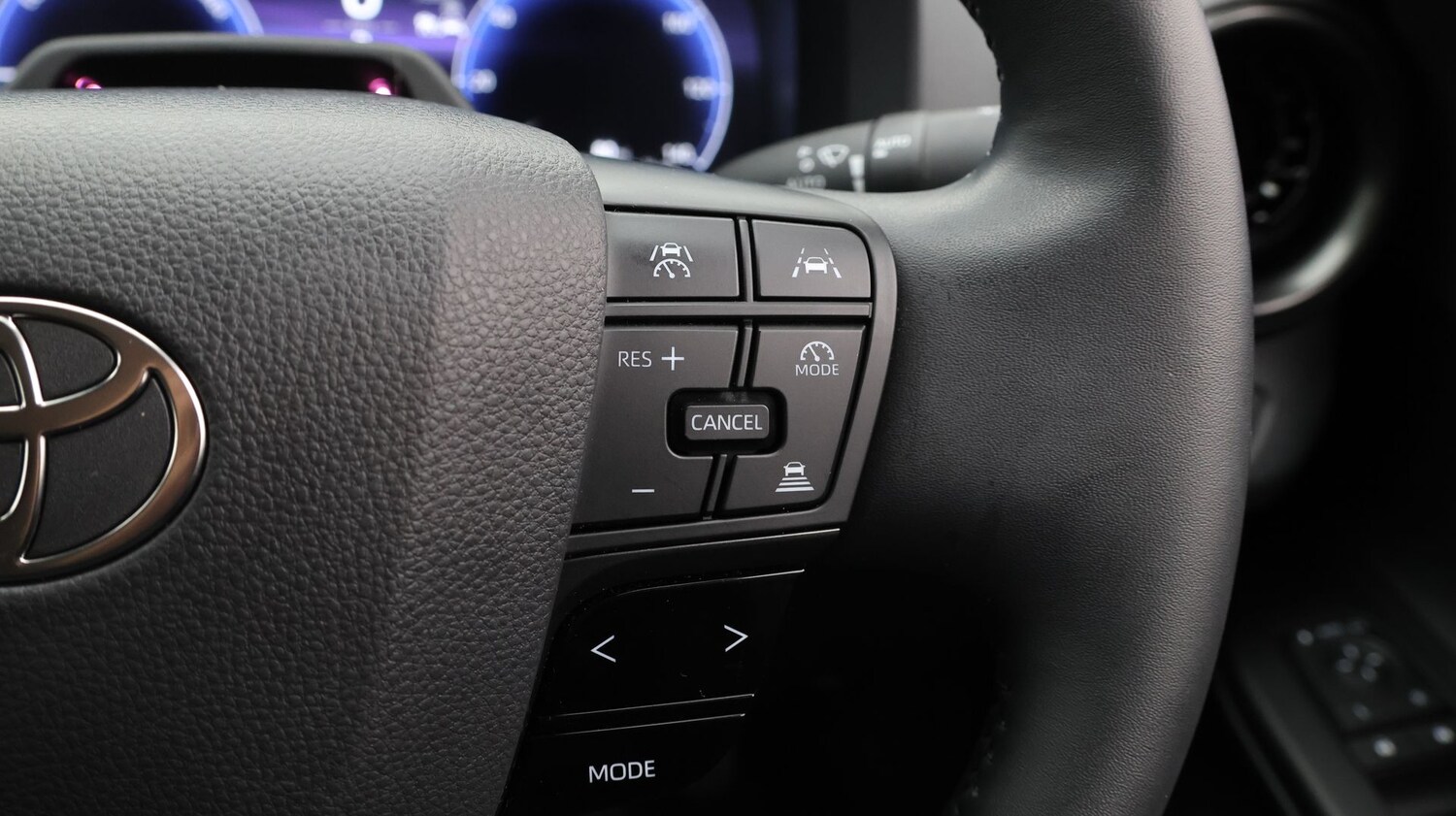 Used Toyota C-HR 2024 for sale - 77664469: Photo 25