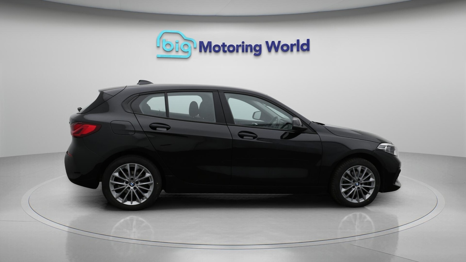 Used BMW 1 Series 2024 for sale - 76388858: Photo 9