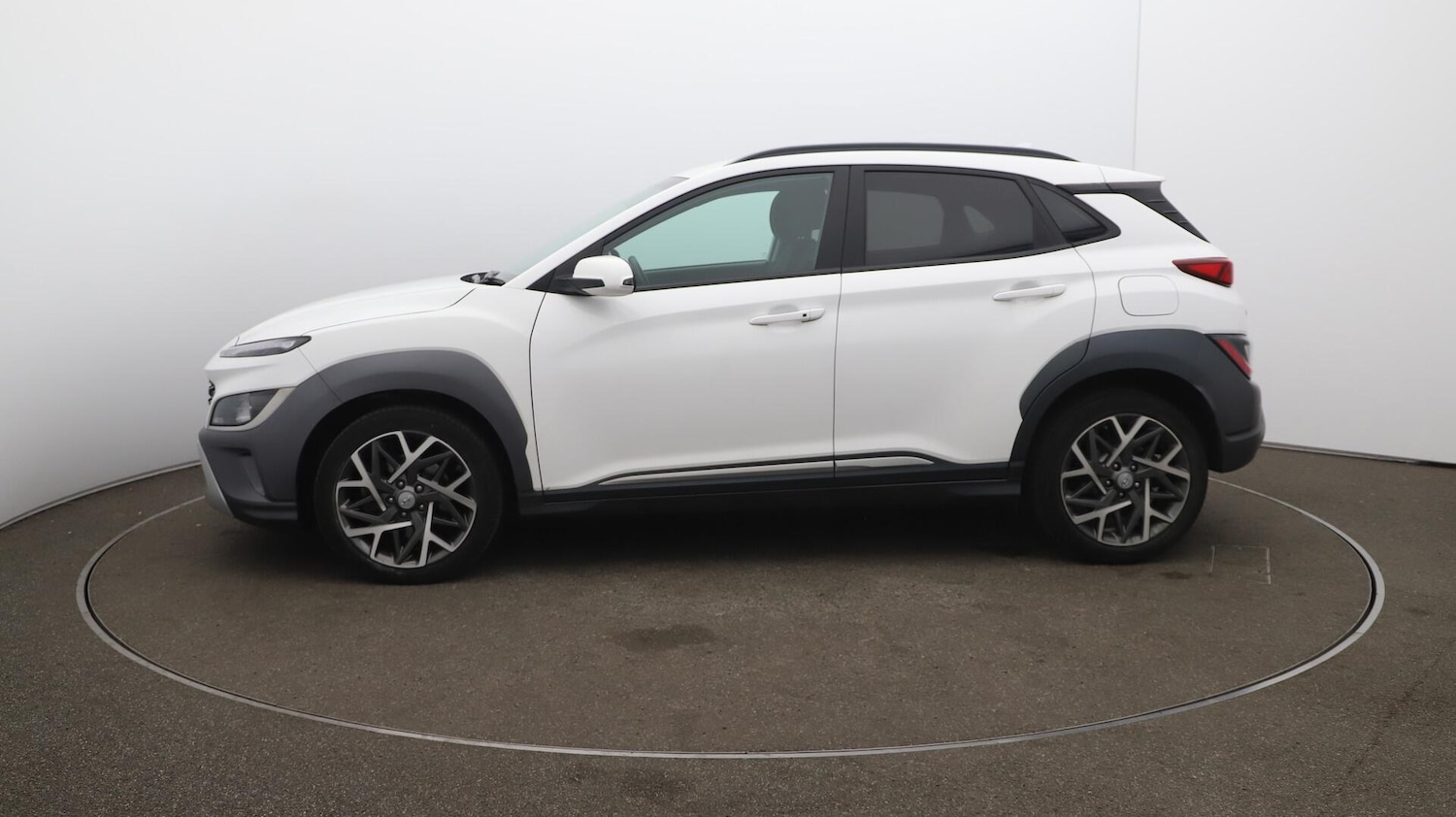 Used Hyundai KONA 2022 for sale - 76094102: Photo 64