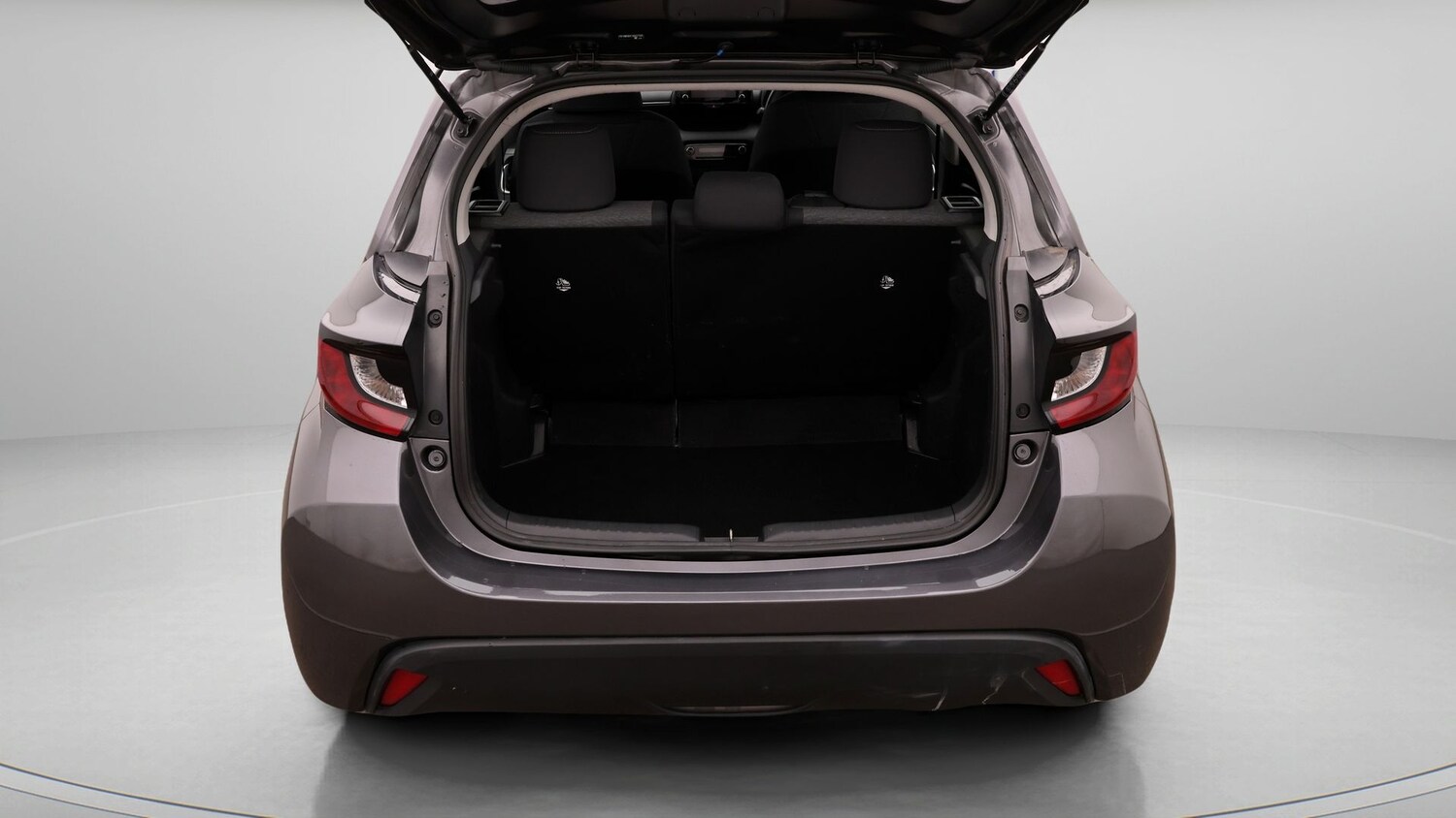 Used Toyota Yaris 2023 for sale - 77365084: Photo 17