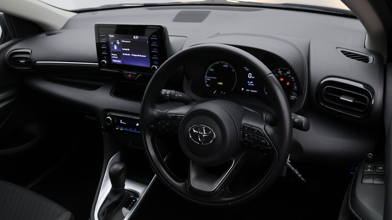 Used Toyota Yaris 2023 for sale - 77365084: Photo 9