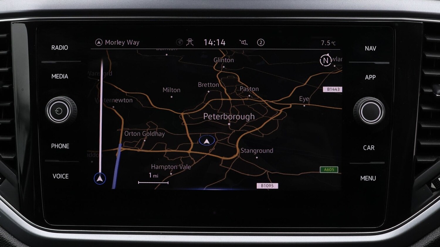 Used Volkswagen T-Roc 2022 for sale - 77220381: Photo 11