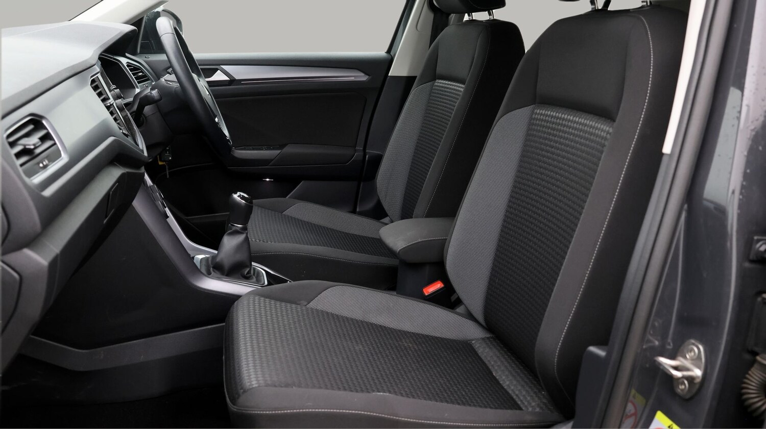 Used Volkswagen T-Roc 2022 for sale - 77220381: Photo 14