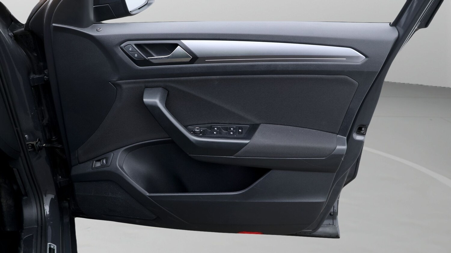 Used Volkswagen T-Roc 2022 for sale - 77220381: Photo 15