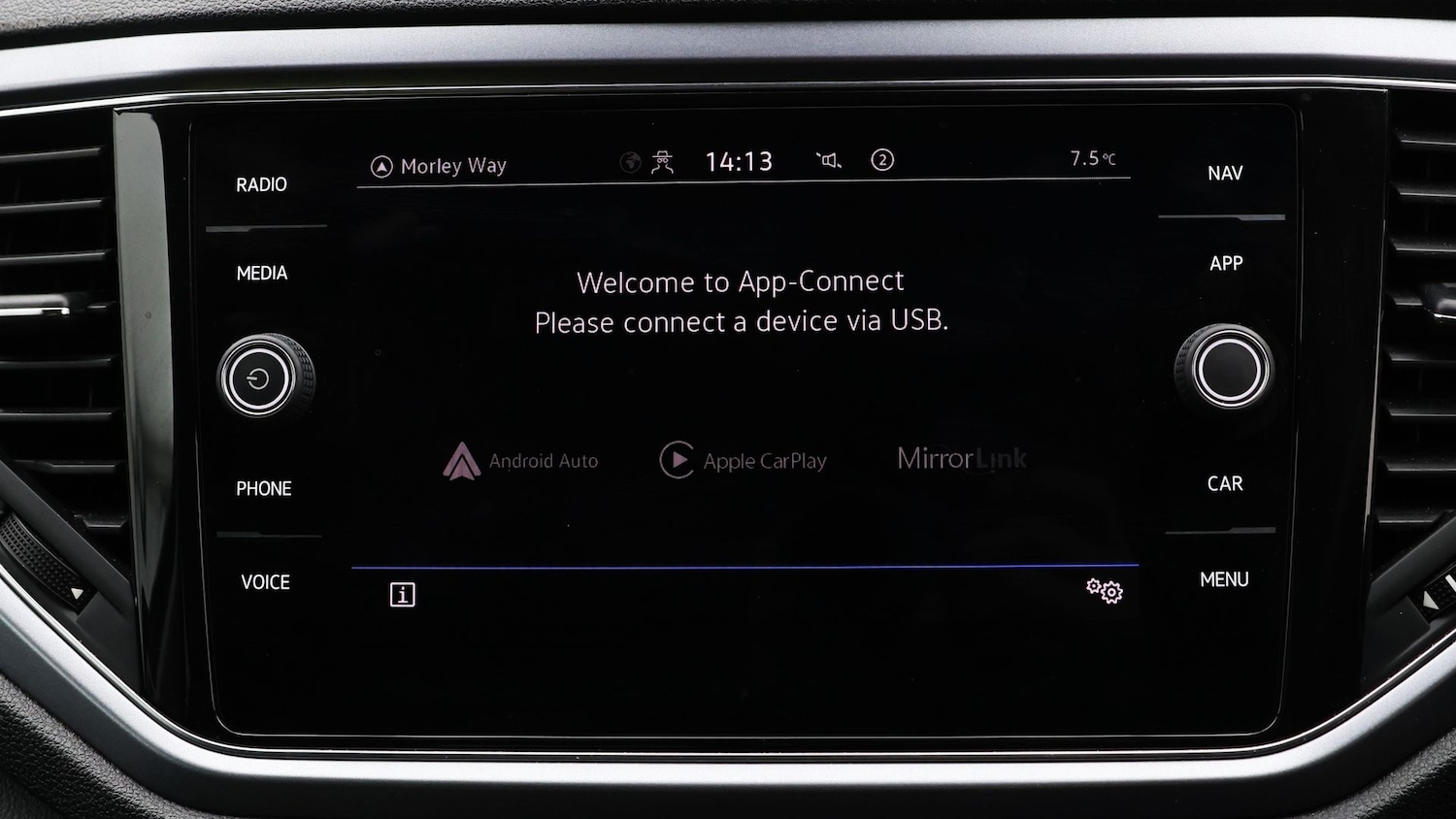 Used Volkswagen T-Roc 2022 for sale - 77220381: Photo 21