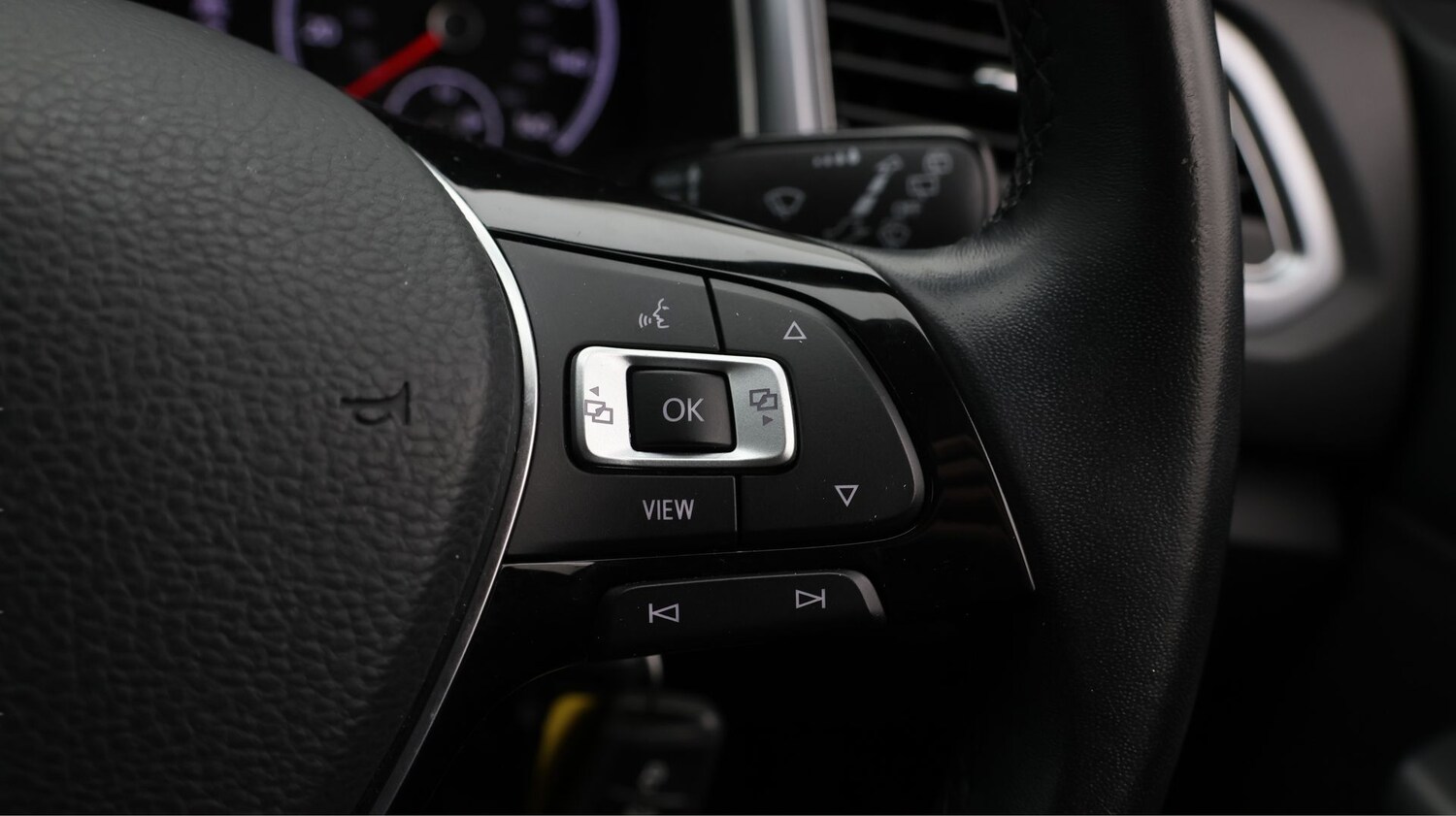 Used Volkswagen T-Roc 2022 for sale - 77220381: Photo 23