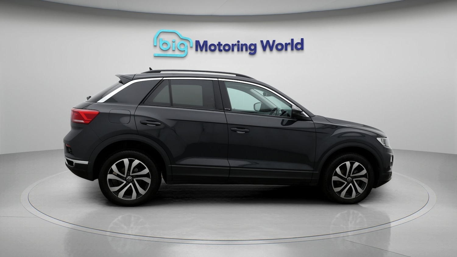 Used Volkswagen T-Roc 2022 for sale - 77220381: Photo 8