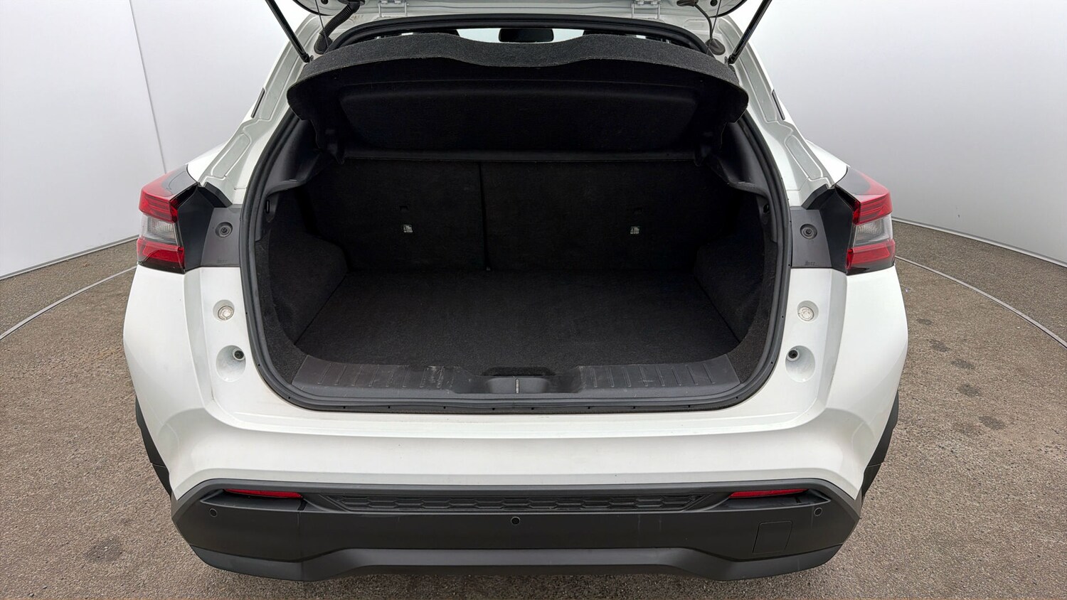 Used Nissan Juke 2023 for sale - 78163080: Photo 16