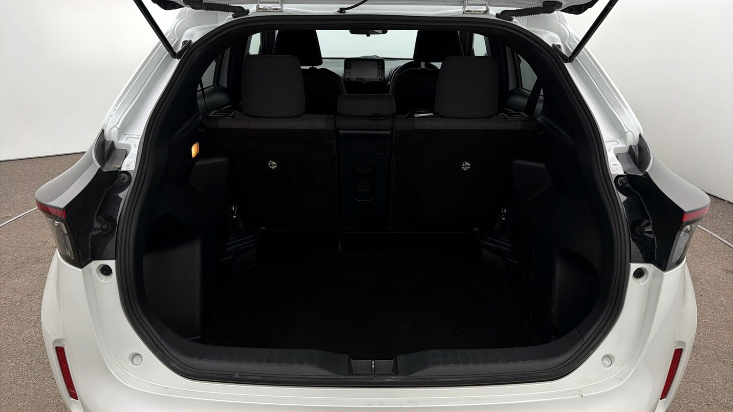 Used Toyota Yaris Cross 2022 for sale - 78028407: Photo 16