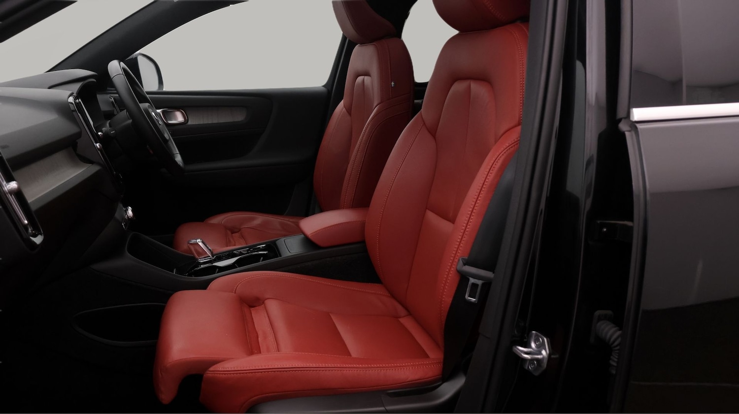 Used Volvo XC40 2021 for sale - 77460996: Photo 14