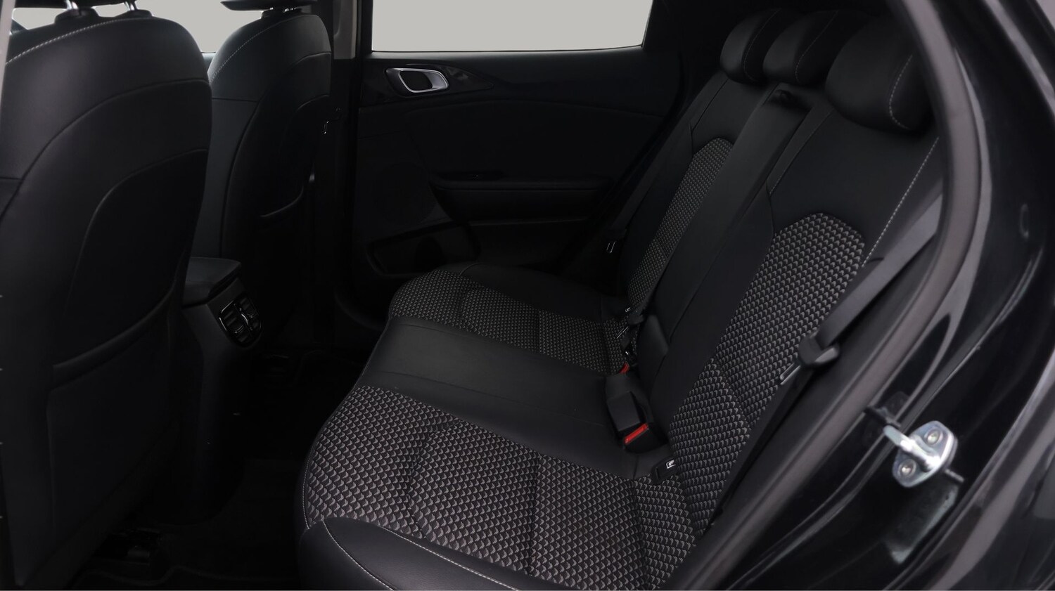 Used Kia XCeed for sale - 77271191: Photo 16