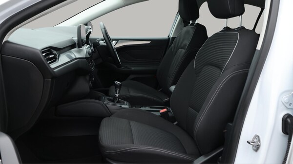 Used Ford Focus 2021 for sale - 76071740: Photo 21