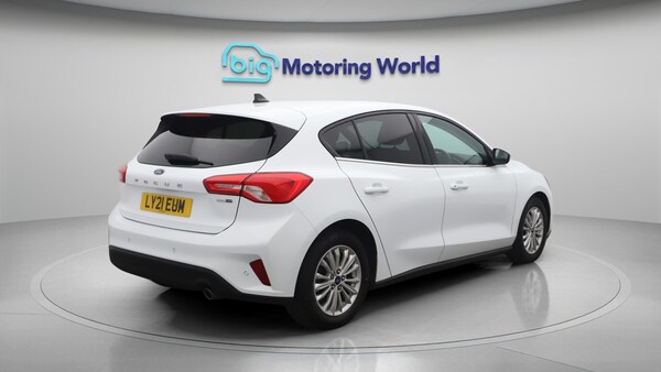 Used Ford Focus 2021 for sale - 76071740: Photo 8