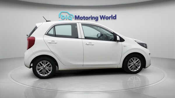 Used Kia Picanto 2022 for sale - 75757631: Photo 9