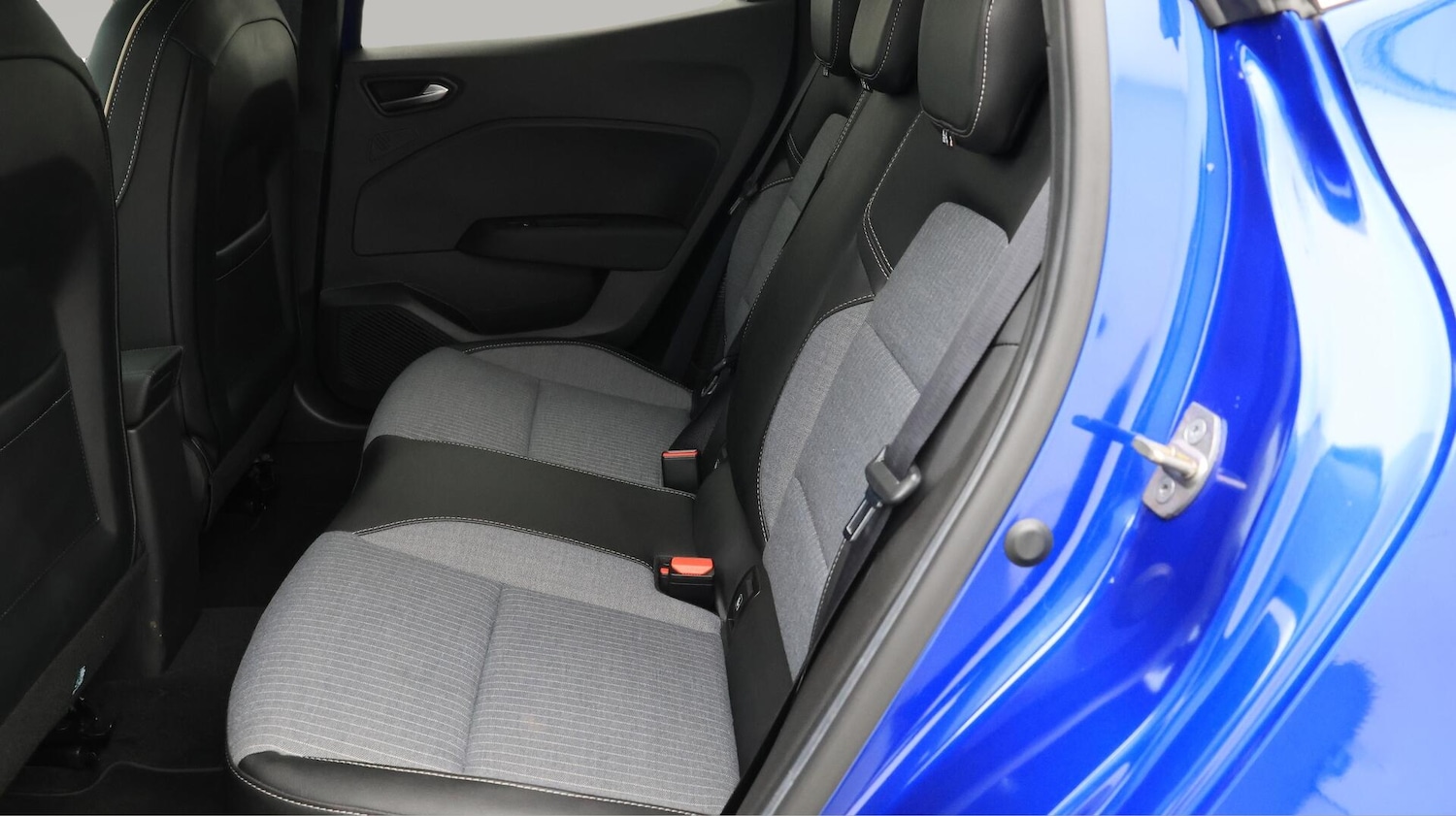 Used Renault Clio 2023 for sale - 76370309: Photo 17