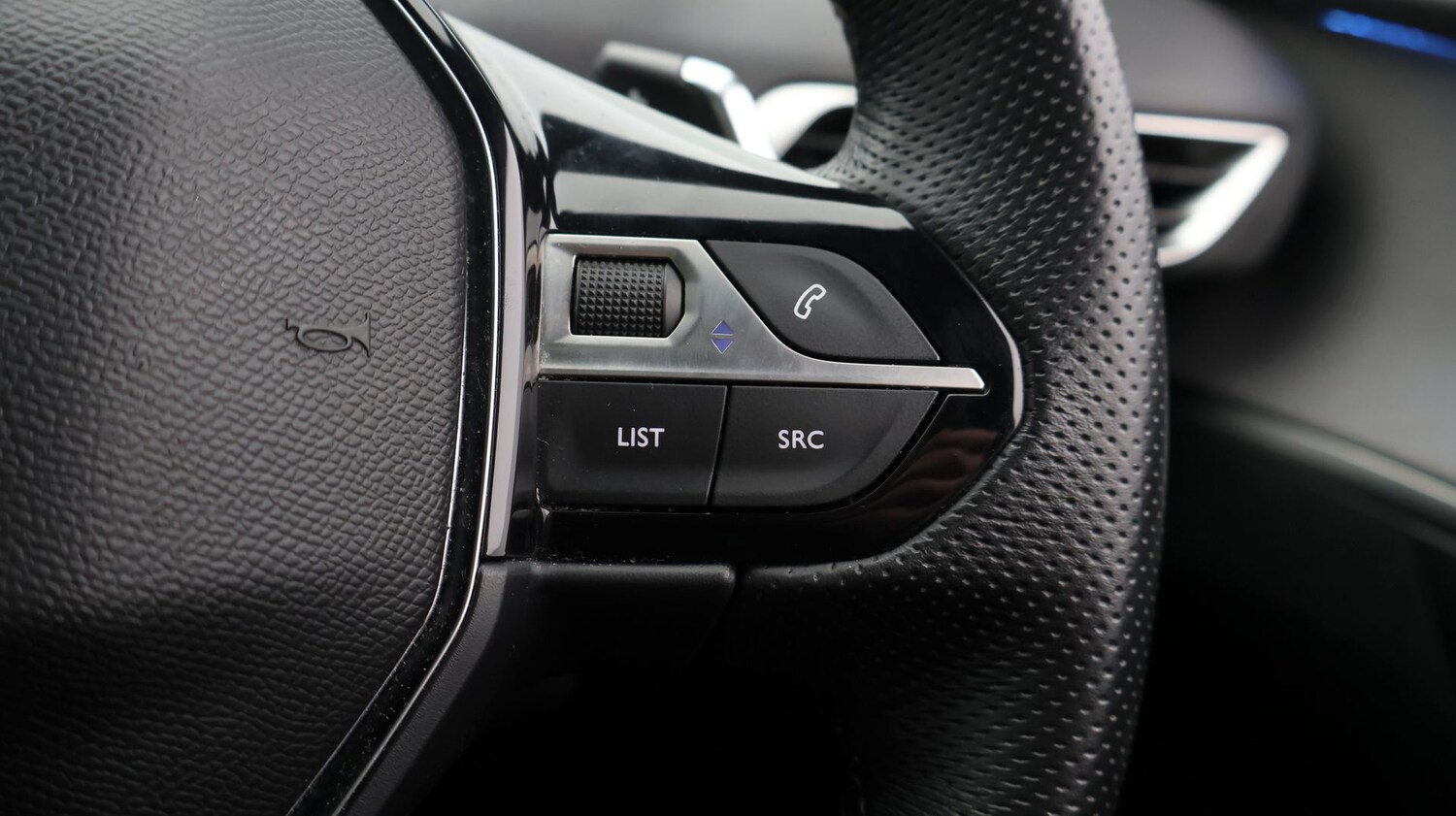 Used Peugeot 5008 2019 for sale - 77349981: Photo 32