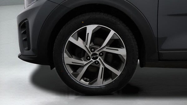 Used Kia Stonic 2022 for sale - 76306704: Photo 19
