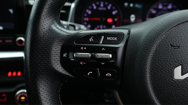 Used Kia Stonic 2022 for sale - 76306704: Photo 26