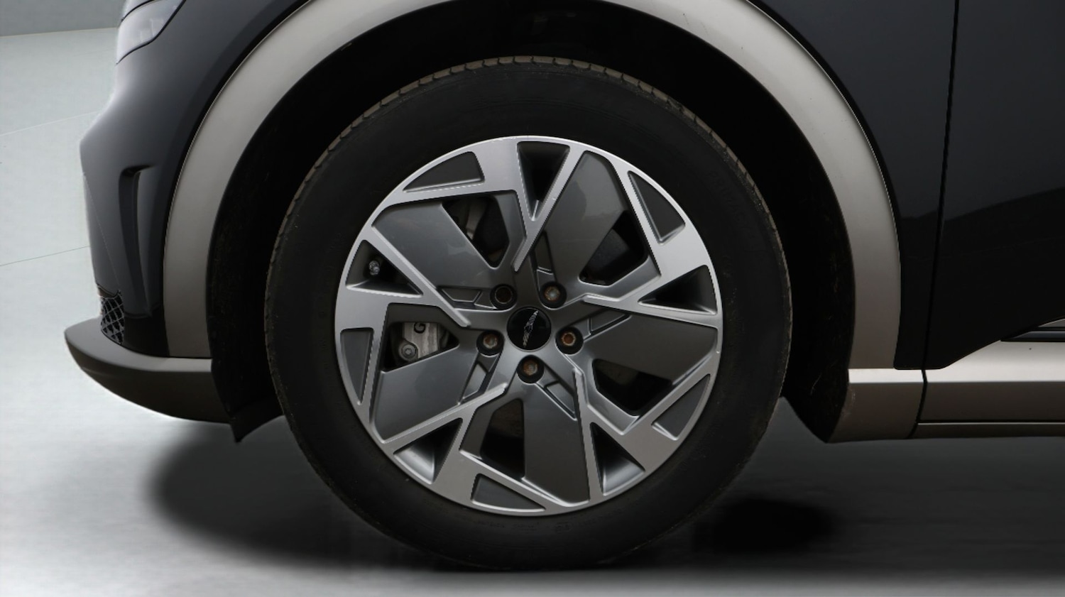 Used Genesis GV60 2022 for sale - 77743079: Photo 18