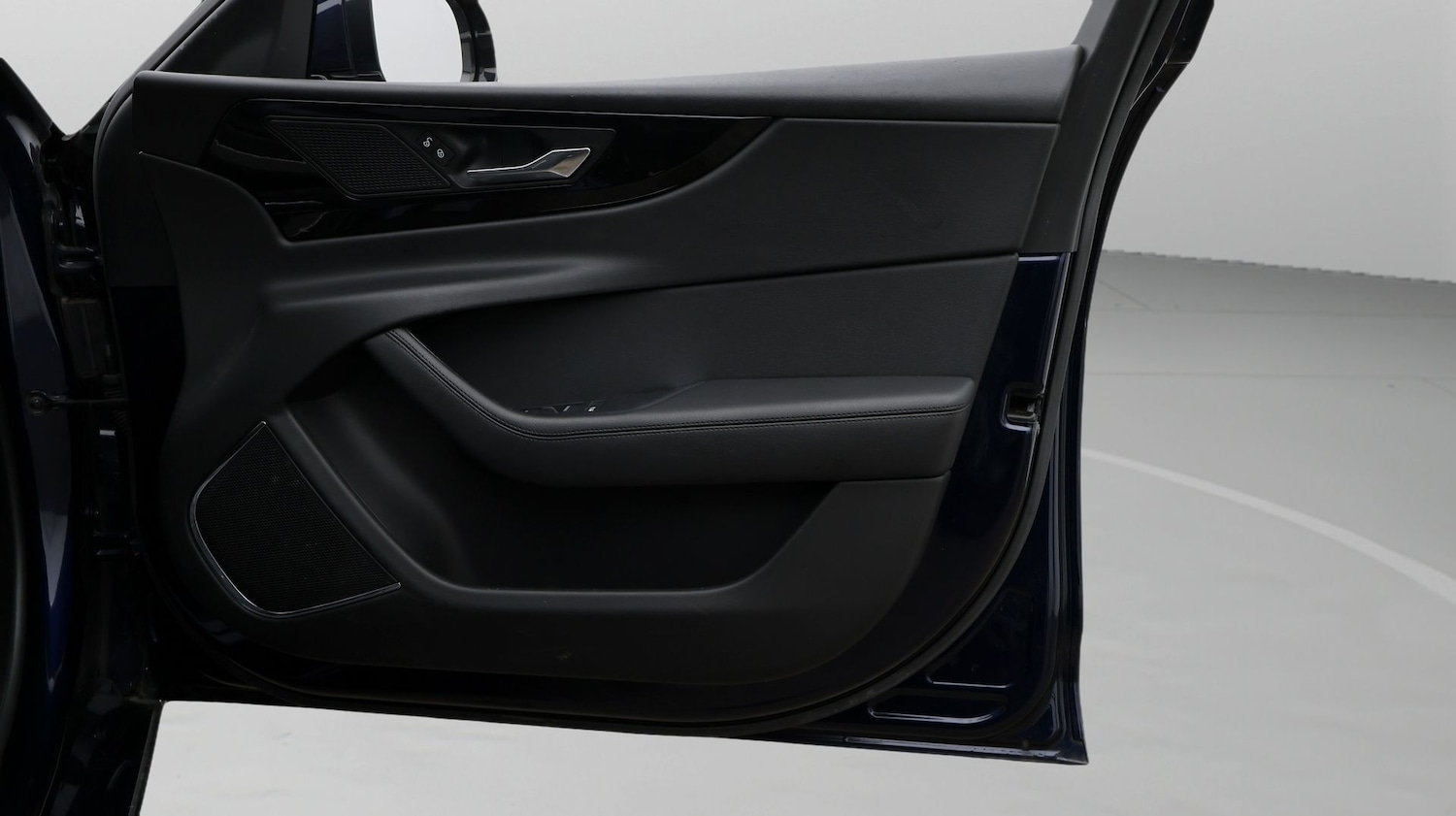 Used Jaguar XE 2020 for sale - 77888757: Photo 15