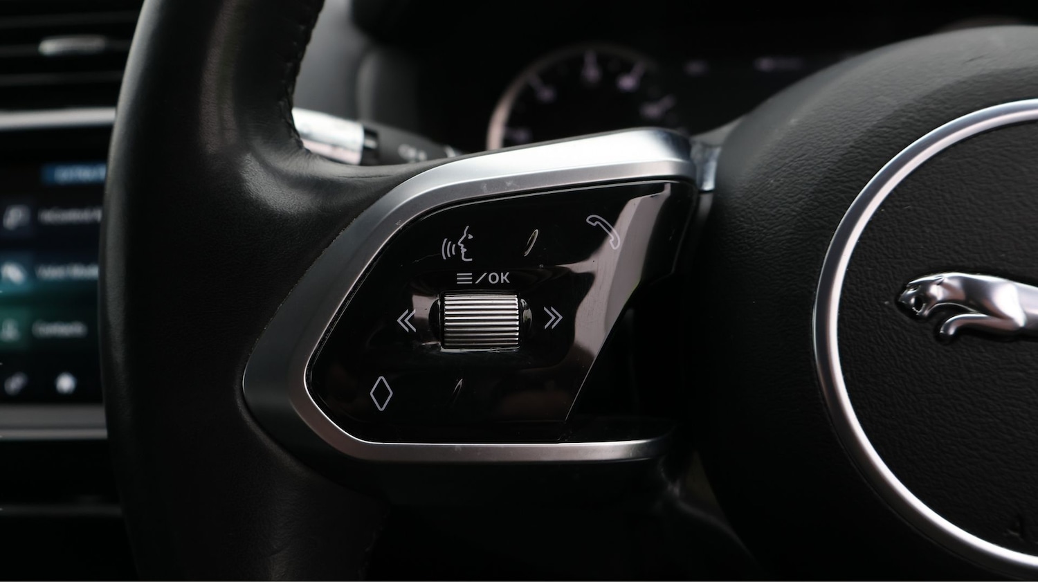 Used Jaguar XE 2020 for sale - 77888757: Photo 25