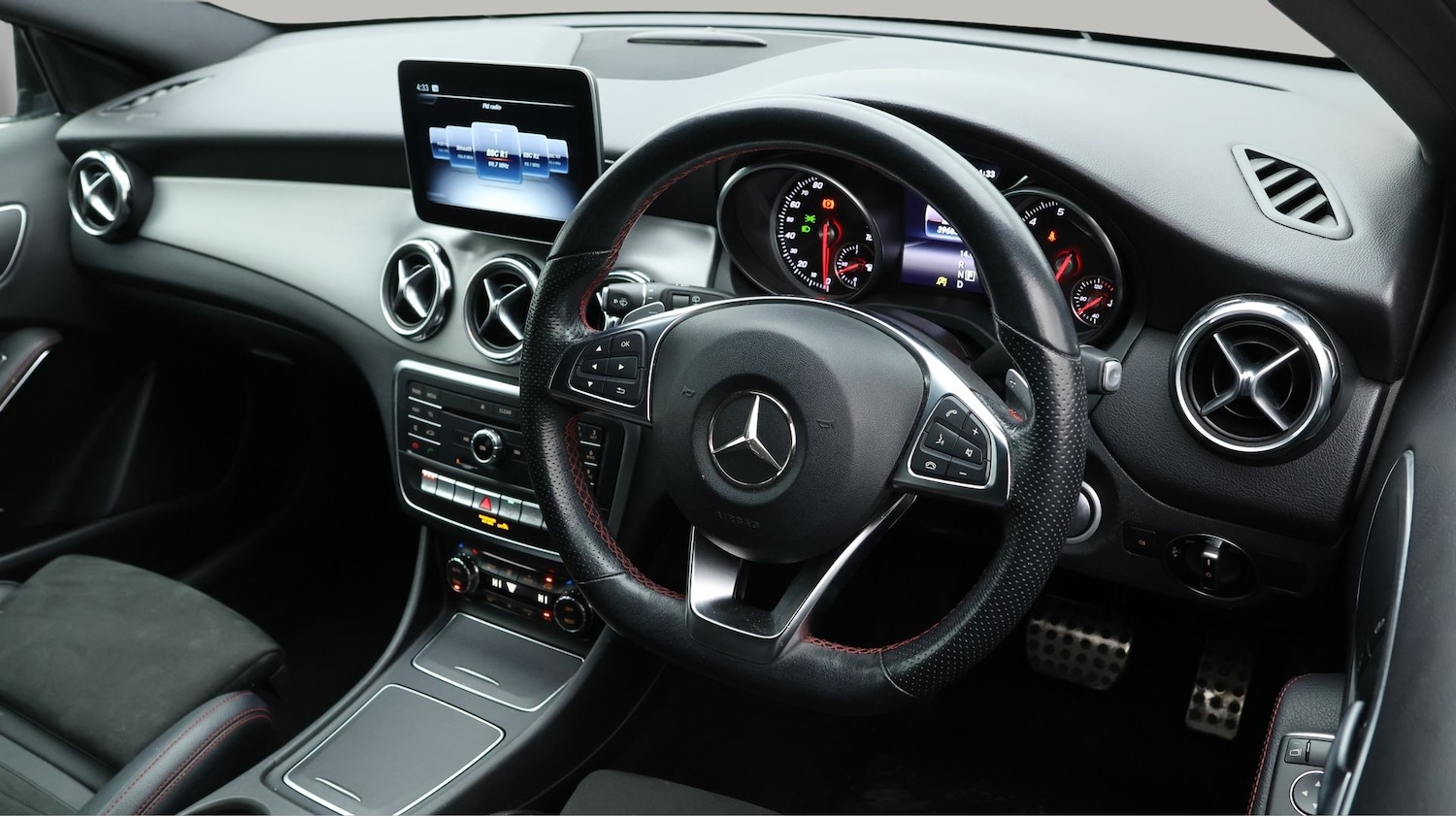 Used Mercedes-Benz GLA 2020 for sale - 77182083: Photo 9