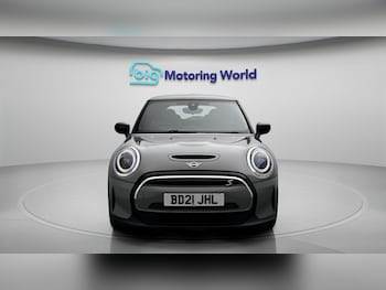 Used MINI Electric Hatch 2021 for sale - 79068005: Photo