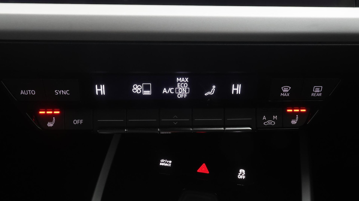 Used Audi Q4 e-tron 2023 for sale - 76702357: Photo 13