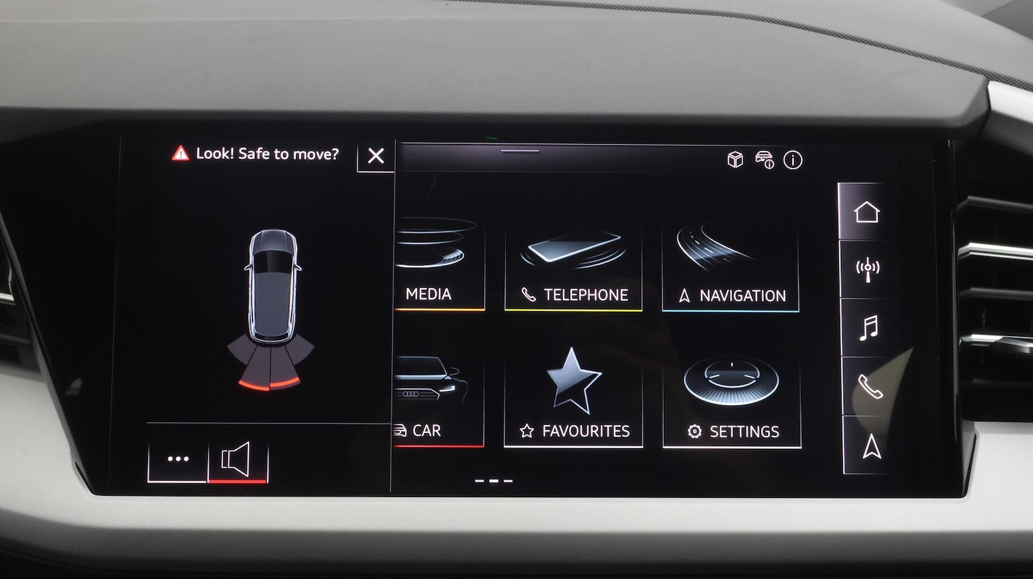 Used Audi Q4 e-tron 2023 for sale - 76702357: Photo 24