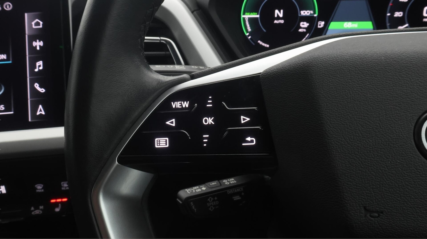 Used Audi Q4 e-tron 2023 for sale - 76702357: Photo 26