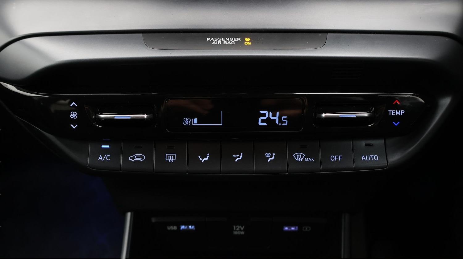 Used Hyundai BAYON 2023 for sale - 77618690: Photo 12