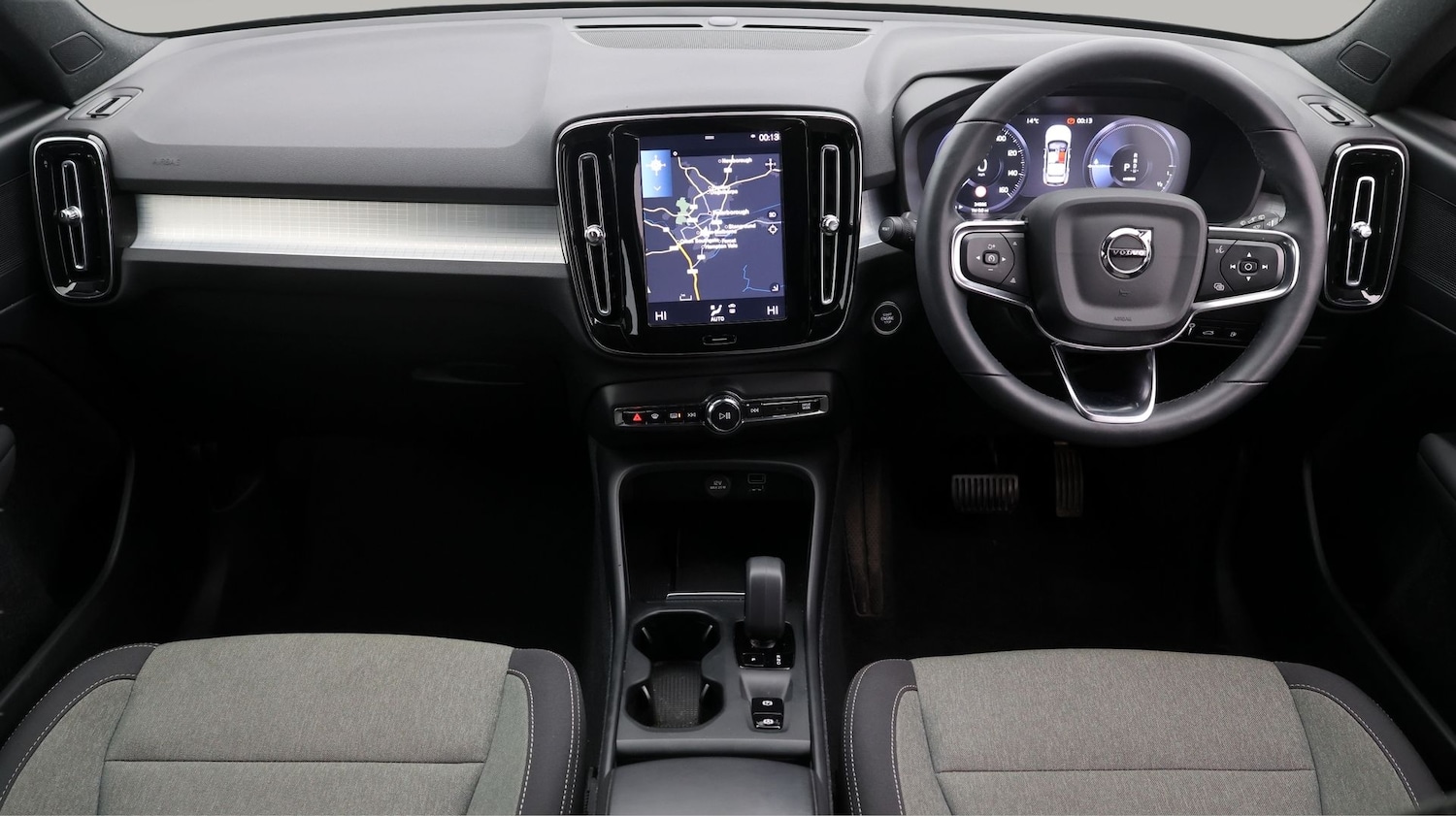 Used Volvo XC40 2023 for sale - 77848530: Photo 13