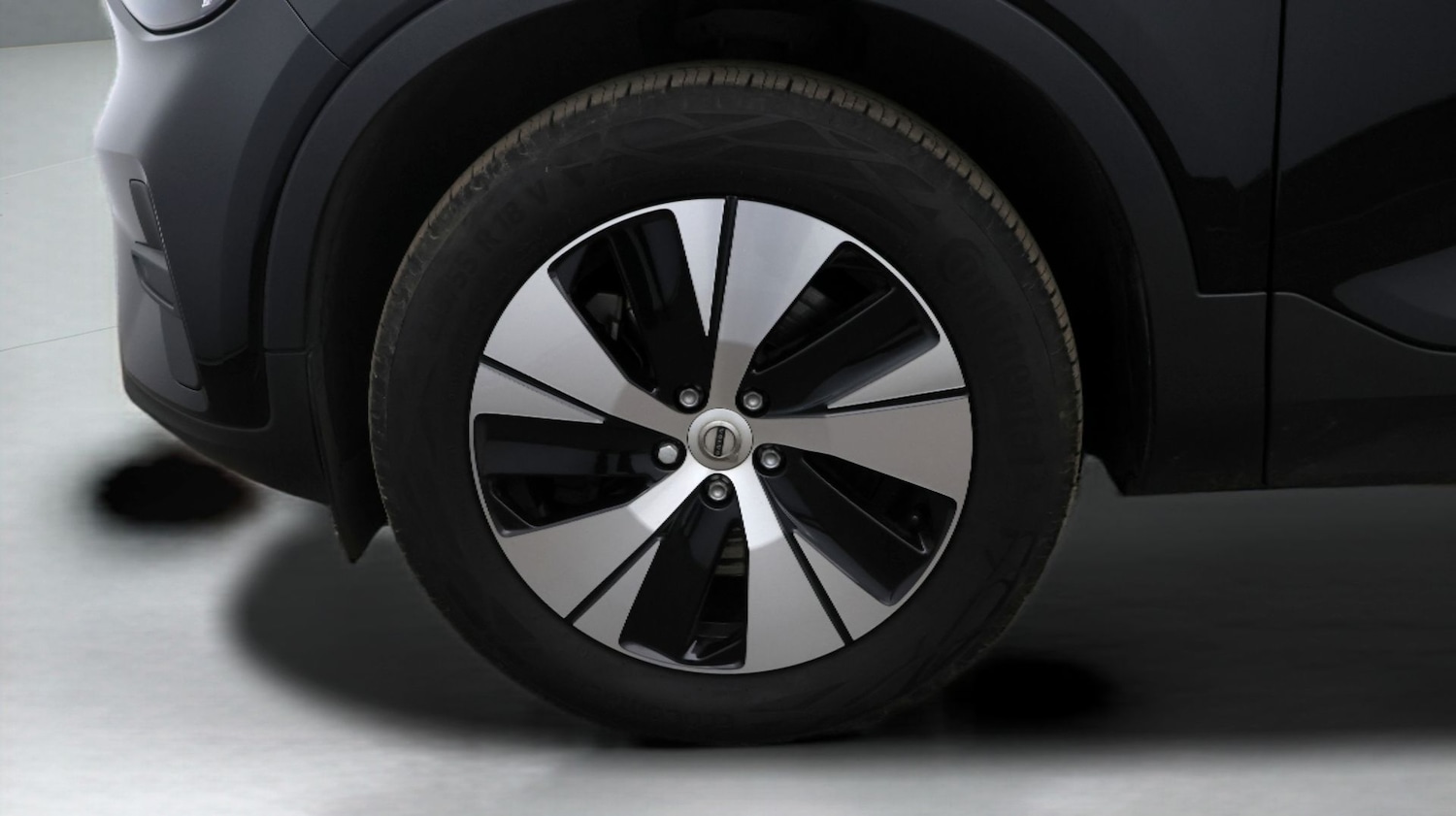 Used Volvo XC40 2023 for sale - 77848530: Photo 18