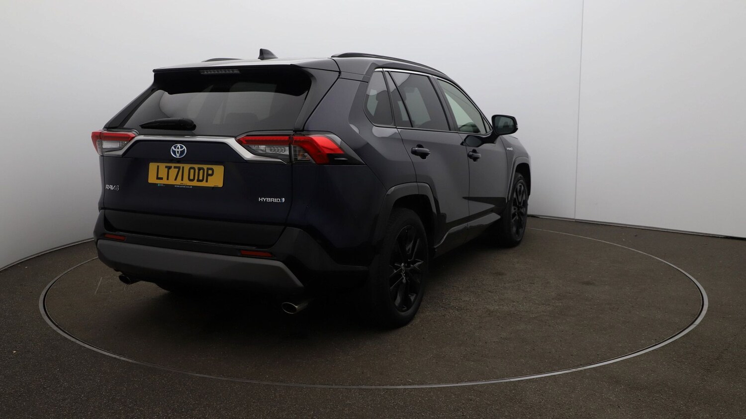 Used Toyota RAV4 2021 for sale - 76809443: Photo 47