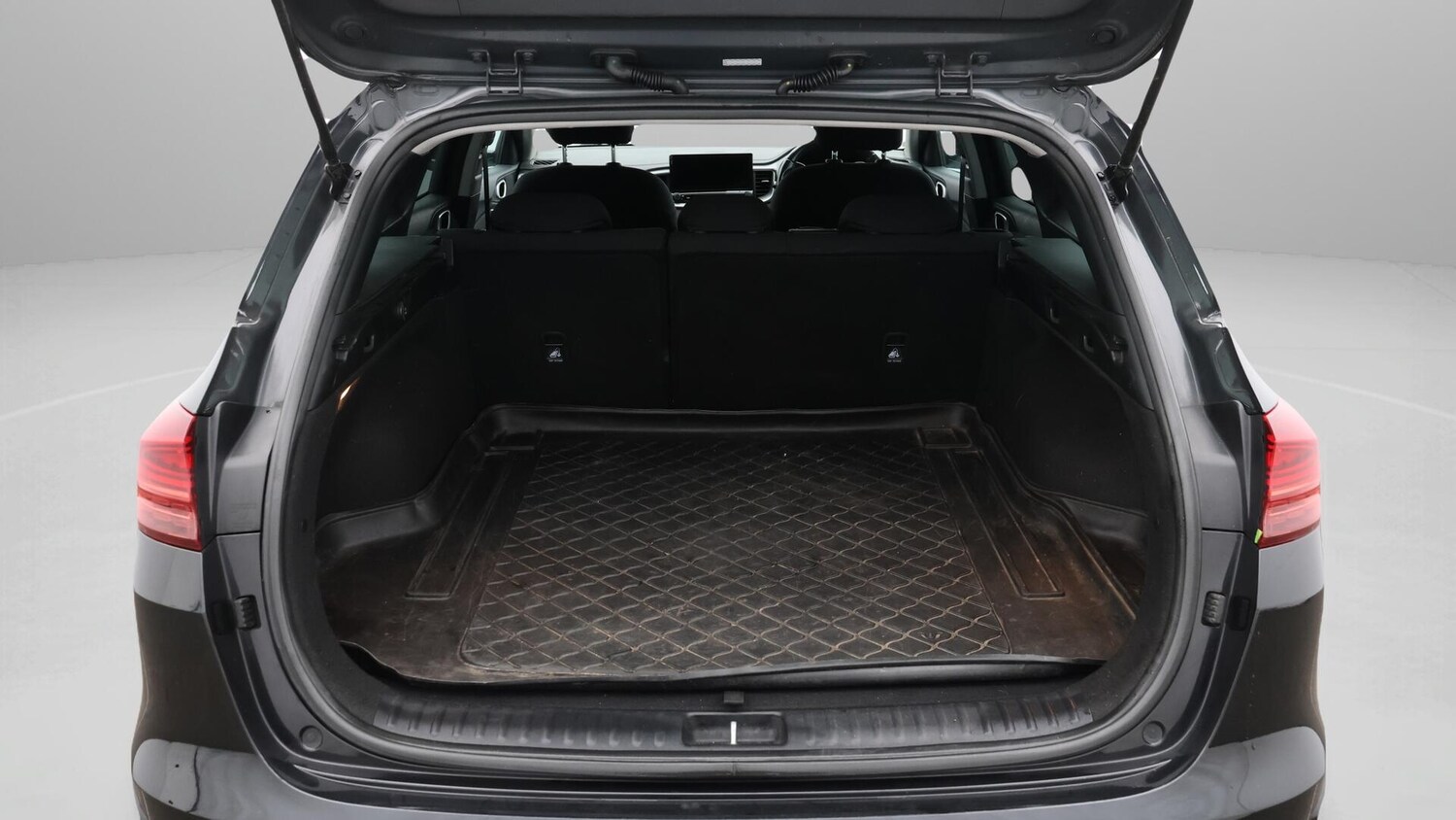 Used Kia Ceed 2021 for sale - 76613052: Photo 18