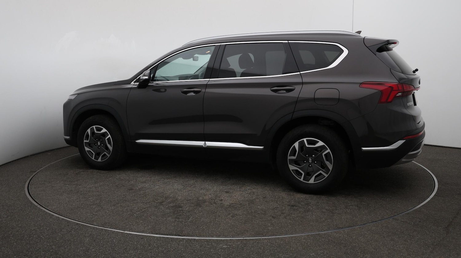 Used Hyundai Santa Fe 2023 for sale - 76151199: Photo 50