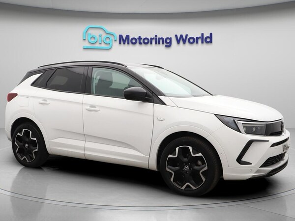 Used Vauxhall Grandland 2024 for sale - 75677763: Photo 1