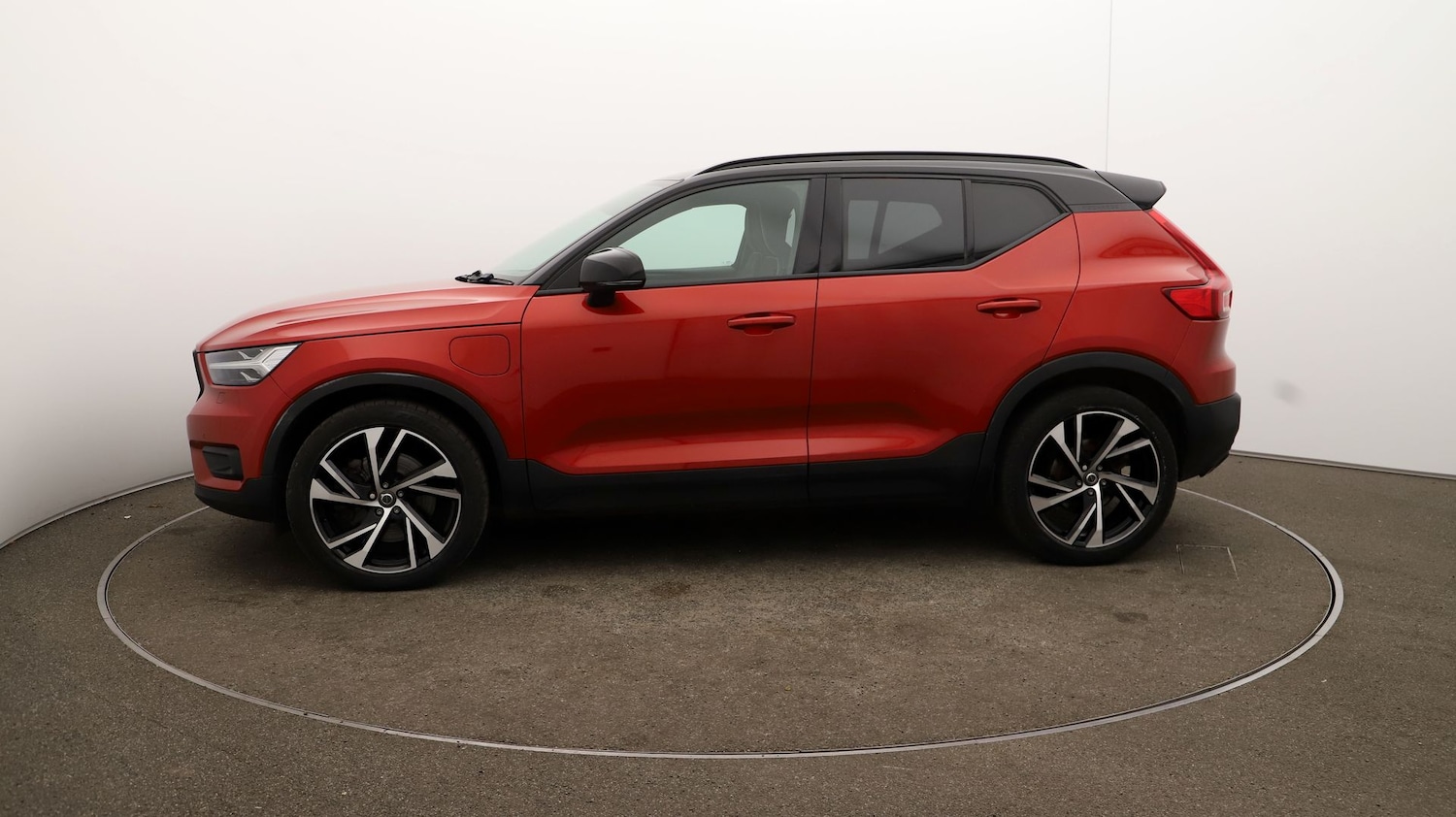 Used Volvo XC40 2021 for sale - 76809528: Photo 57