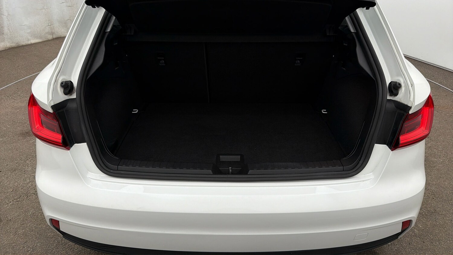 Used Audi A1 for sale - 77963020: Photo 16