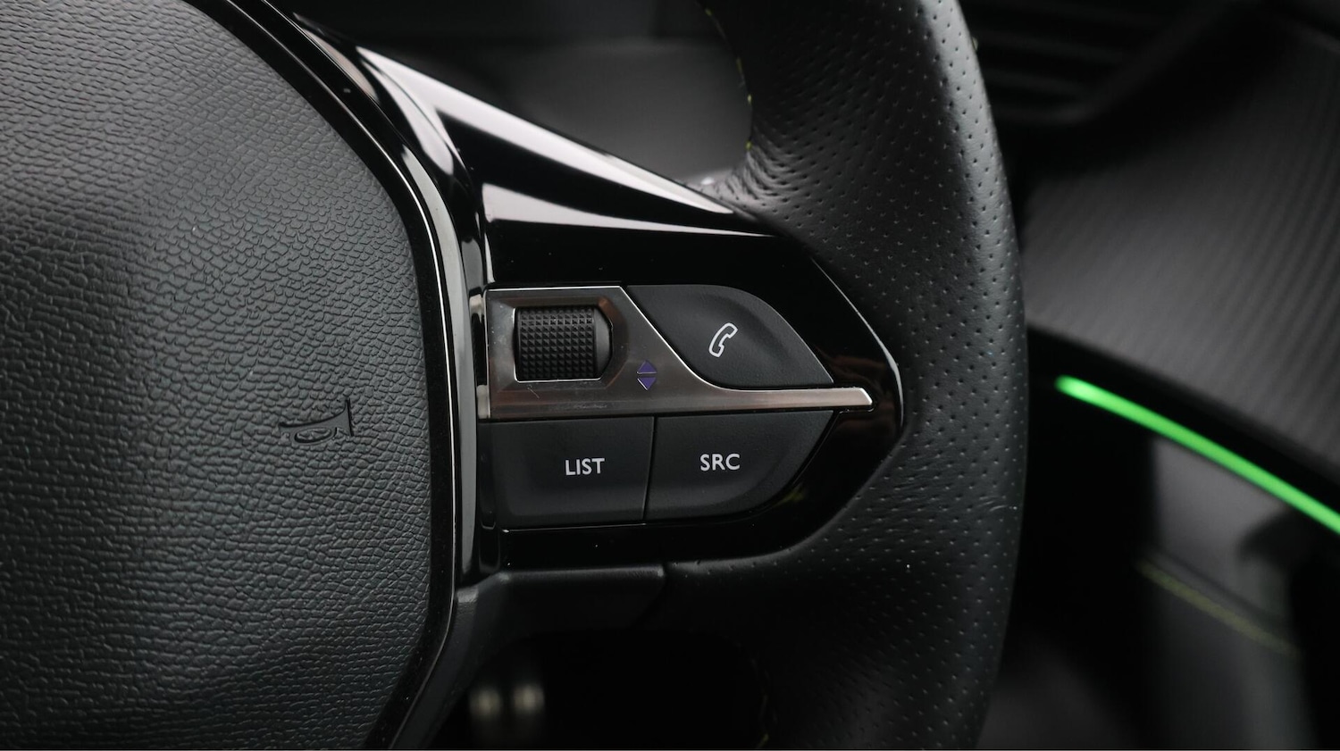 Used Peugeot 2008 2022 for sale - 76549057: Photo 26