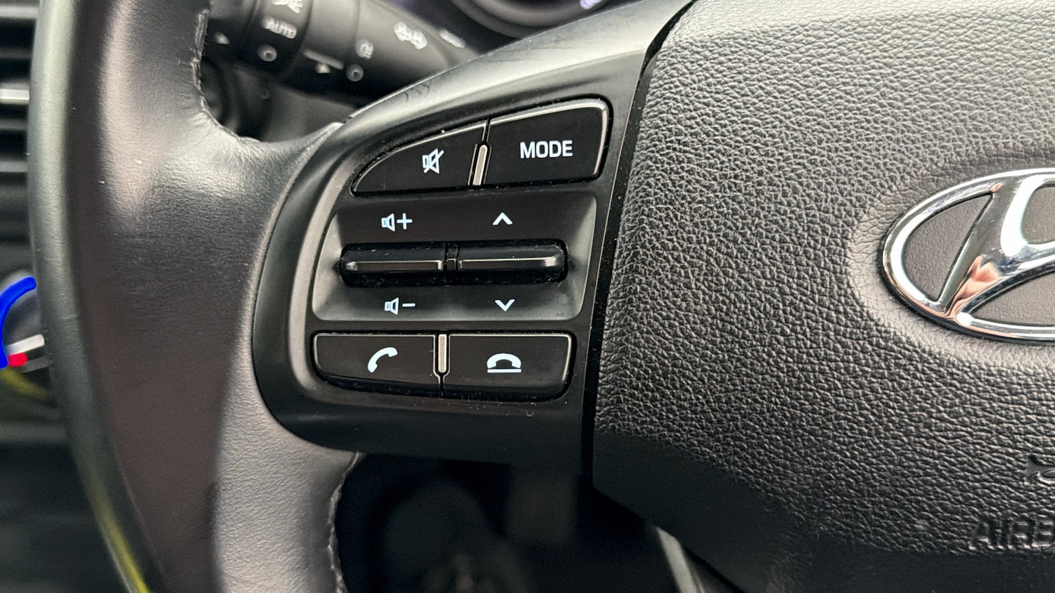 Used Hyundai i10 2023 for sale - 77822104: Photo 13