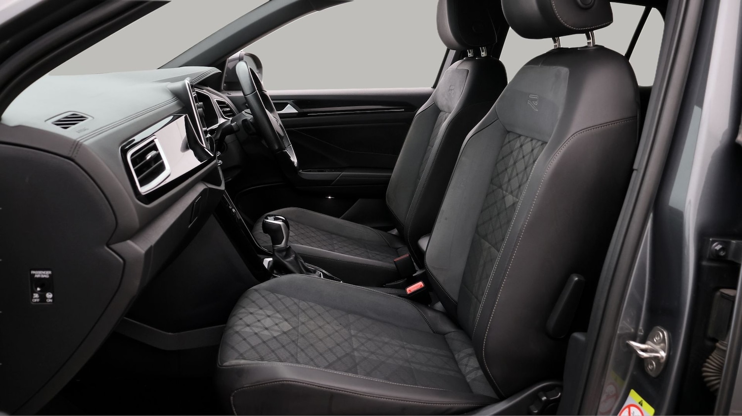 Used Volkswagen T-Roc 2022 for sale - 77746598: Photo 14