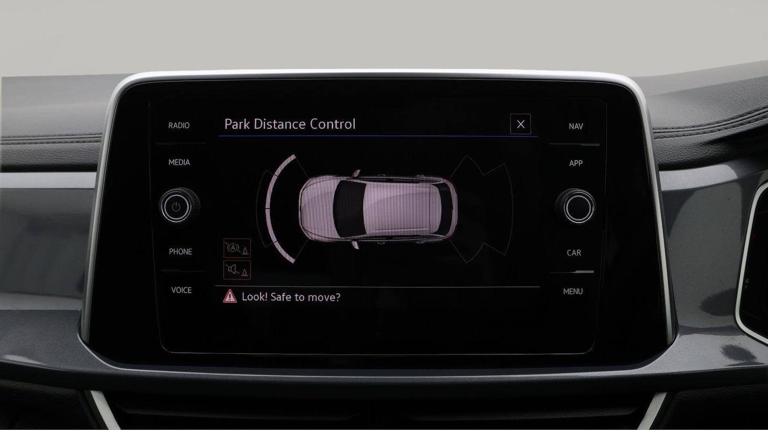 Used Volkswagen T-Roc 2024 for sale - 77262649: Photo 24