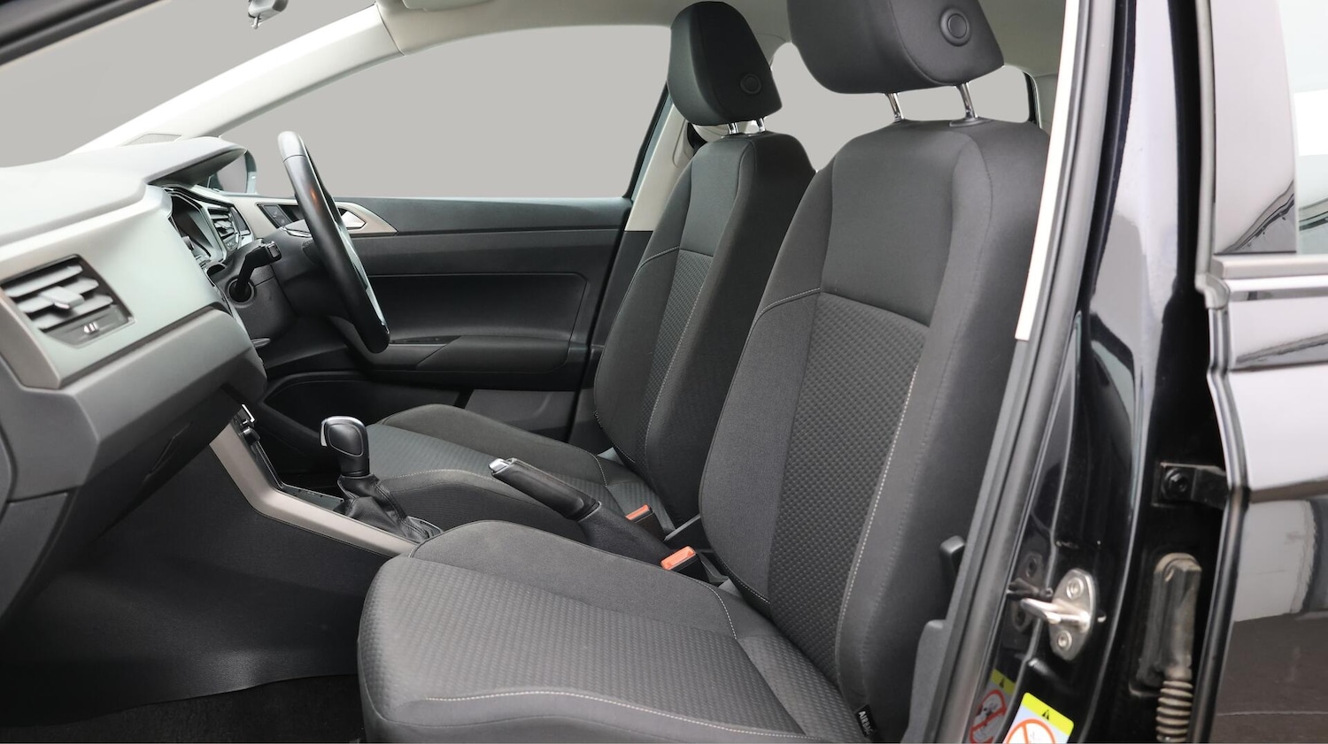 Used Volkswagen Polo 2020 for sale - 76433318: Photo 15