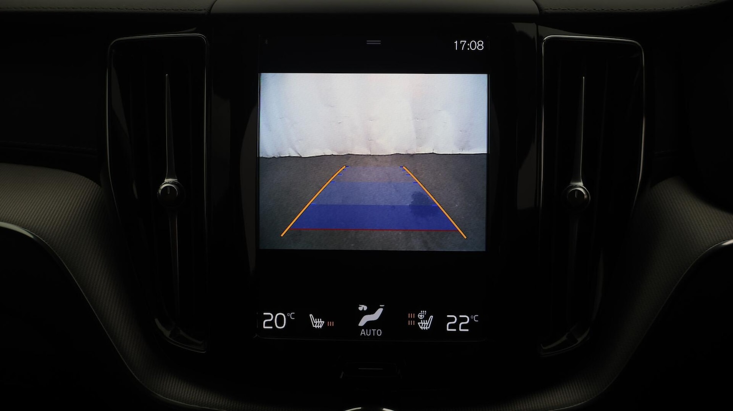 Used Volvo XC60 2019 for sale - 76388104: Photo 27