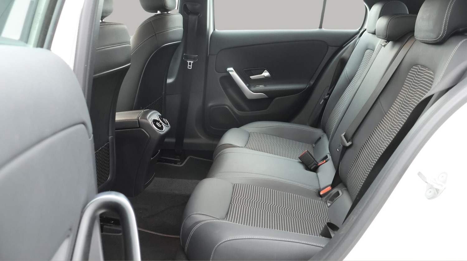 Used Mercedes-Benz A-Class 2020 for sale - 76073088: Photo 16
