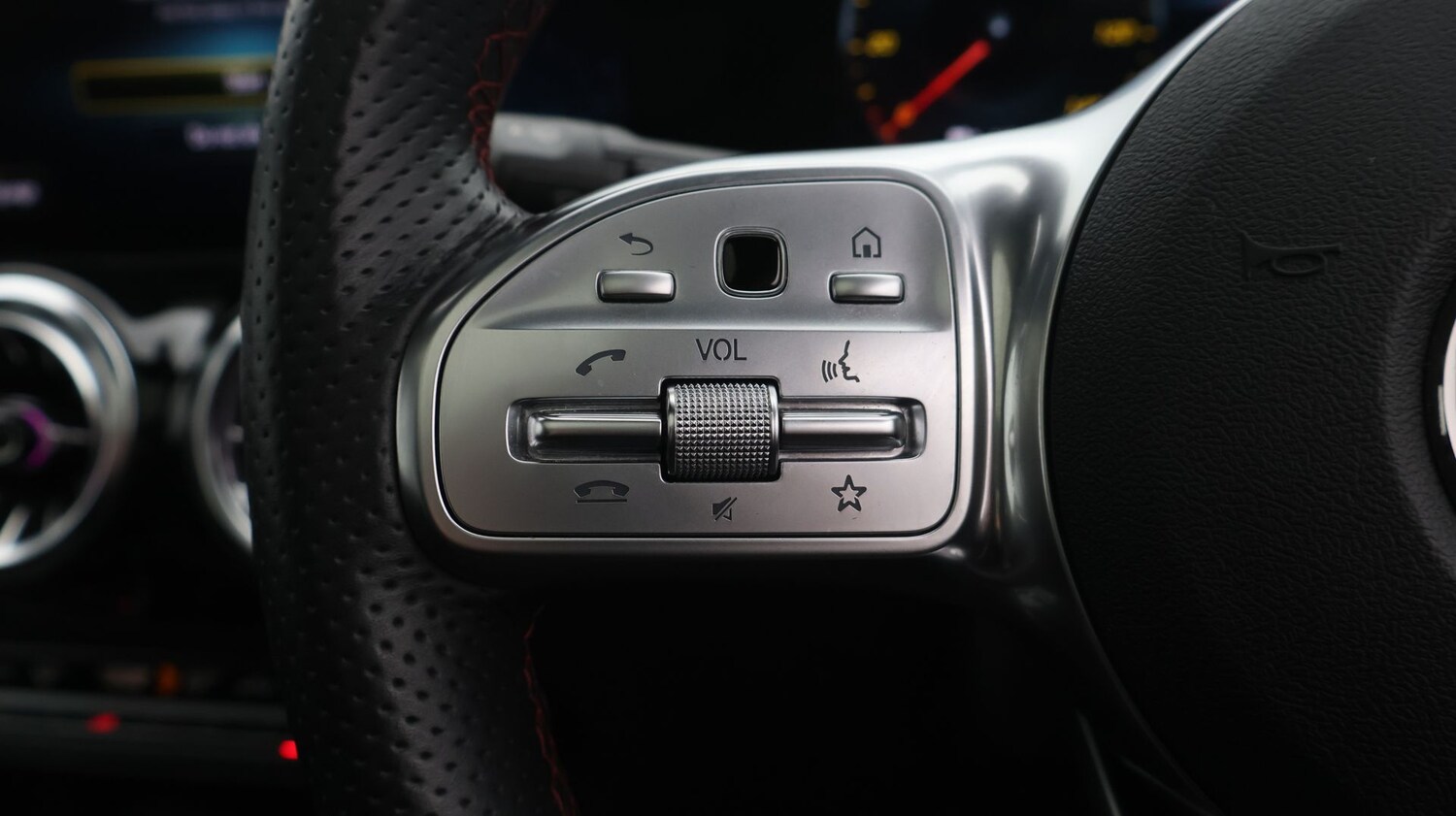 Used Mercedes-Benz EQA 2022 for sale - 77220358: Photo 26