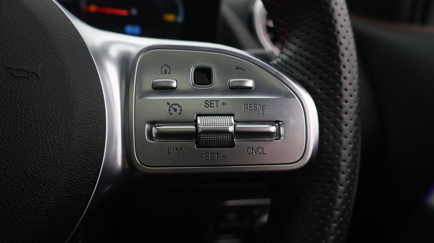 Used Mercedes-Benz EQA 2022 for sale - 77220358: Photo 28