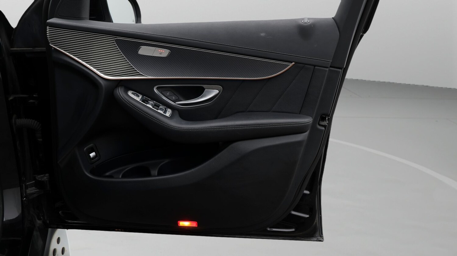 Used Mercedes-Benz EQC 2020 for sale - 77240411: Photo 15